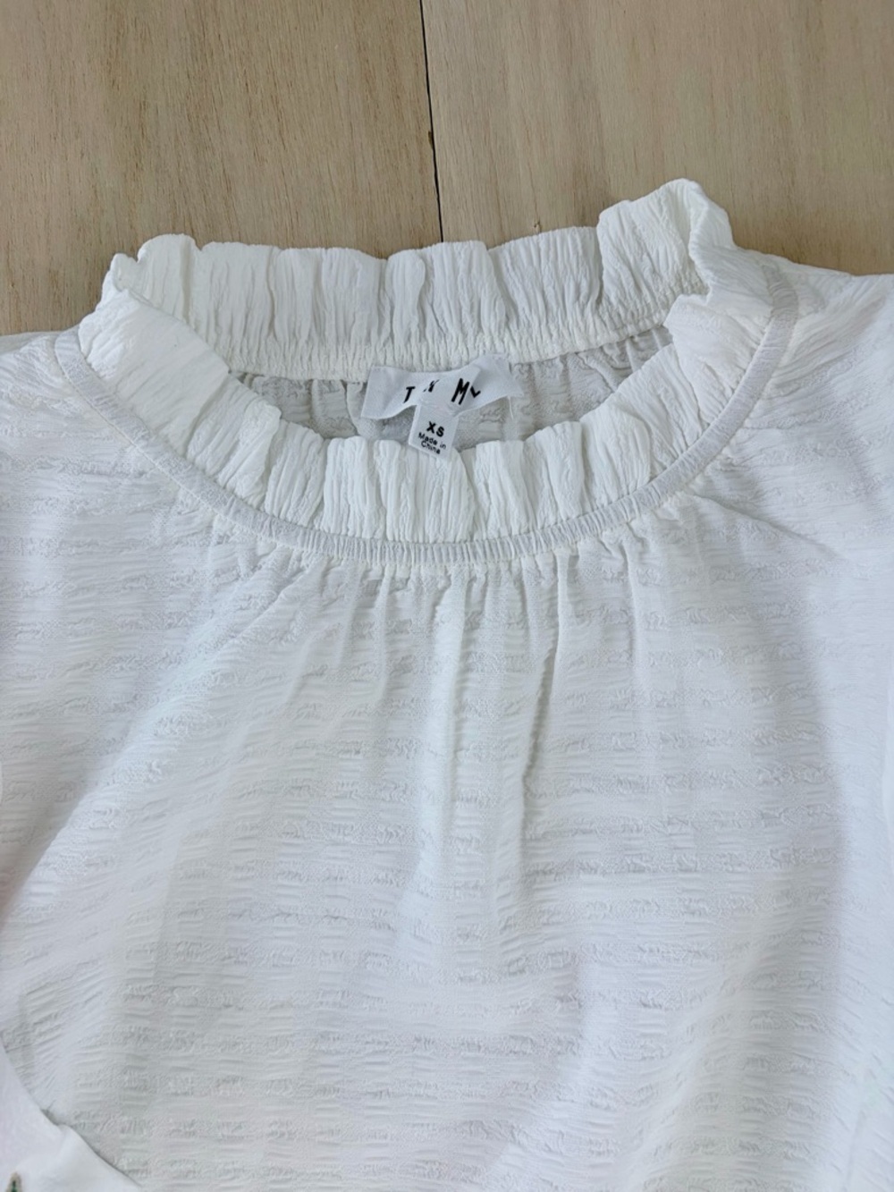 THML Boho White Peasant Top XS Pink Floral Embroidered Puff Sleeve - Picture 8 of 14